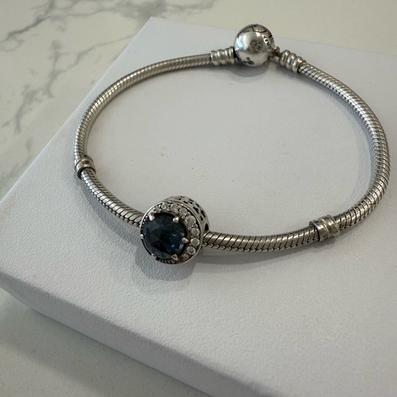 Pandora Moon and Night Sky charm - Picture 3 of 3